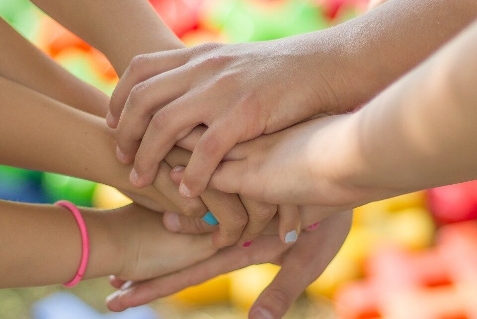 hands